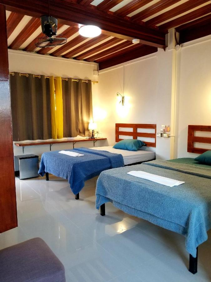 Mb Hostel Моалбоал Екстериор снимка